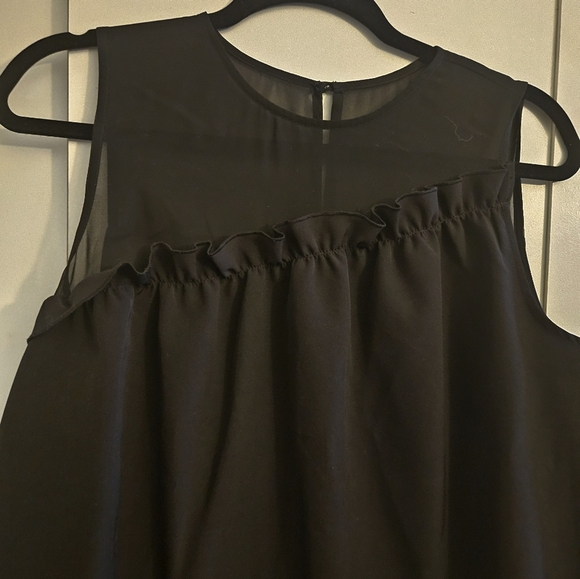 Halogen Asymmetrical Sheer Neck Sleeveless Top Petite M - Picture 2 of 5